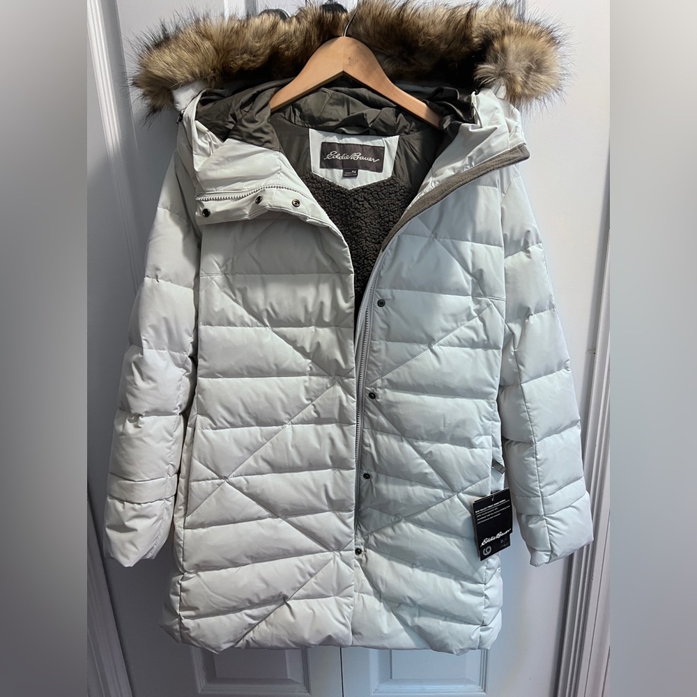Eddie Bauer NWT Women's Cozy Warm Down Filled White  Puffer Coat